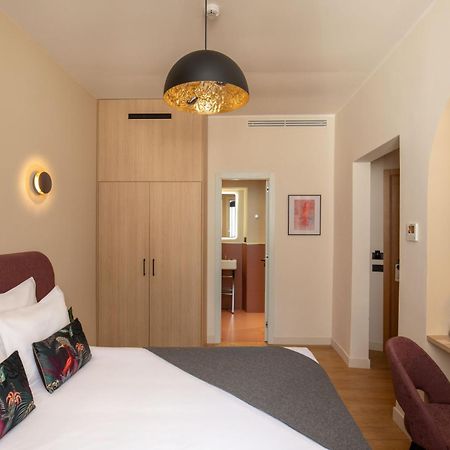9Hotel Cesari Roma Esterno foto