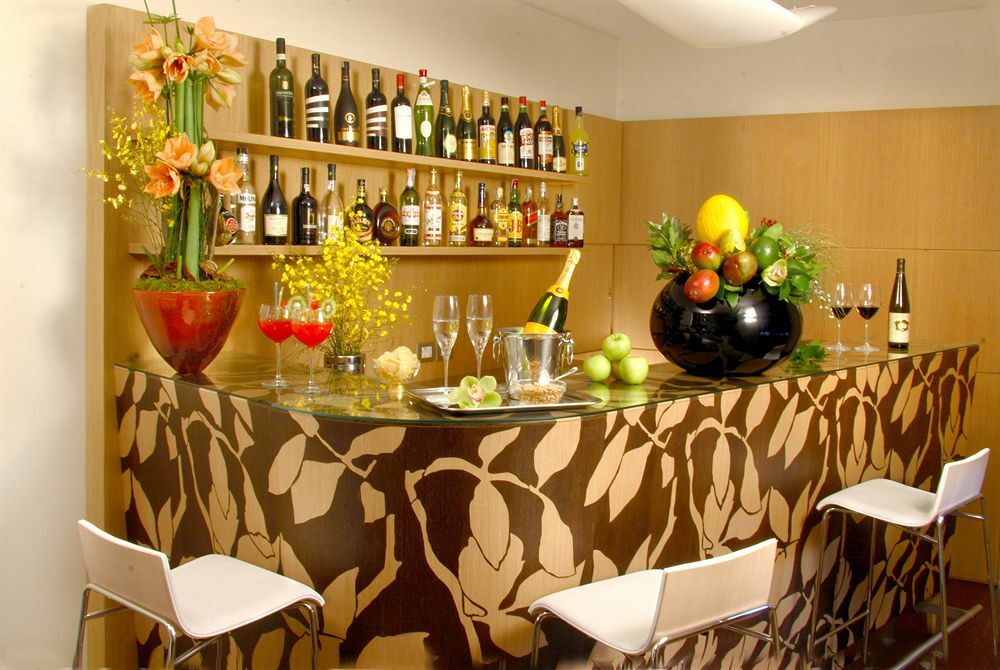 9Hotel Cesari Roma Esterno foto