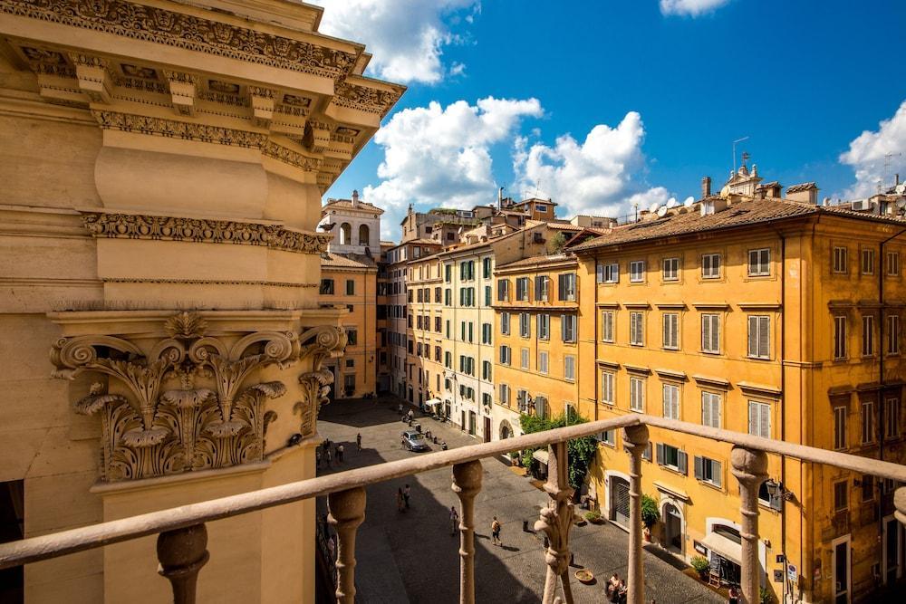 9Hotel Cesari Roma Esterno foto